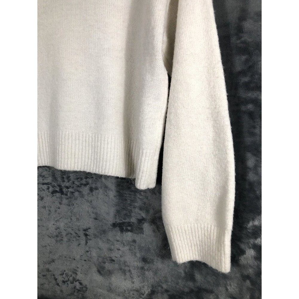 Forever 21 Sweater Women’s Ivory Top Adult Size Medium - Picture 8 of 9